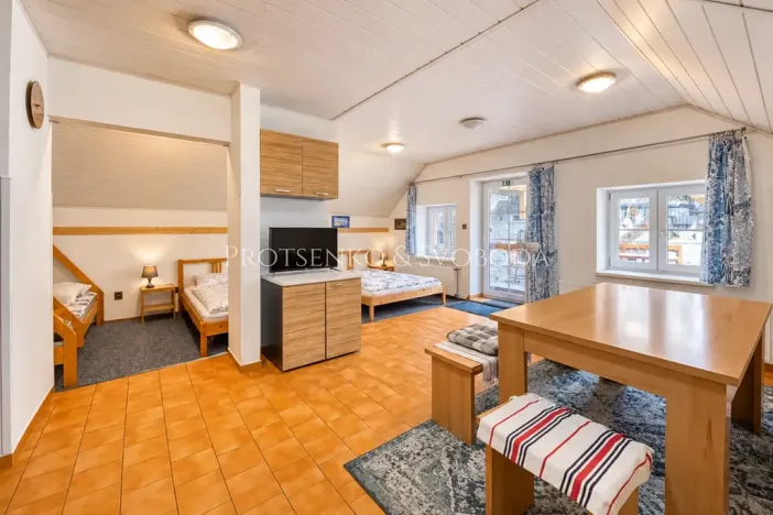 Prodej ubytování, Strachotín, Sklepní, 285 m2