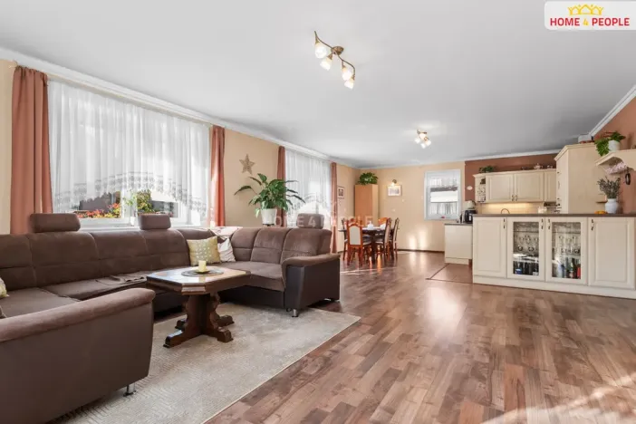 Prodej rodinného domu, Břežany II, 172 m2