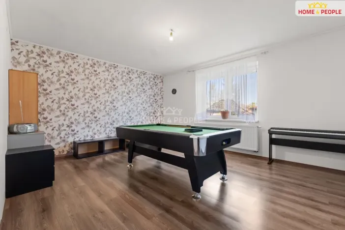 Prodej rodinného domu, Břežany II, 172 m2