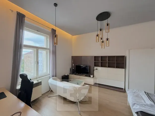 Pronájem bytu 2+kk, Praha - Žižkov, Chelčického, 40 m2
