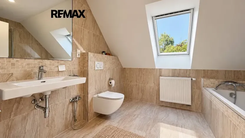 Pronájem rodinného domu, Černolice, K rybníku, 150 m2