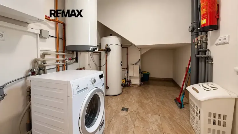Pronájem rodinného domu, Černolice, K rybníku, 150 m2