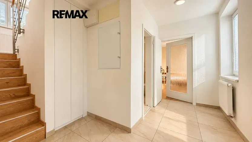 Pronájem rodinného domu, Černolice, K rybníku, 150 m2