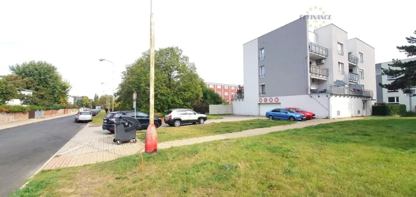 Prodej bytu 1+kk, Kralupy nad Vltavou - Lobeček, Cesta brigádníků, 40 m2