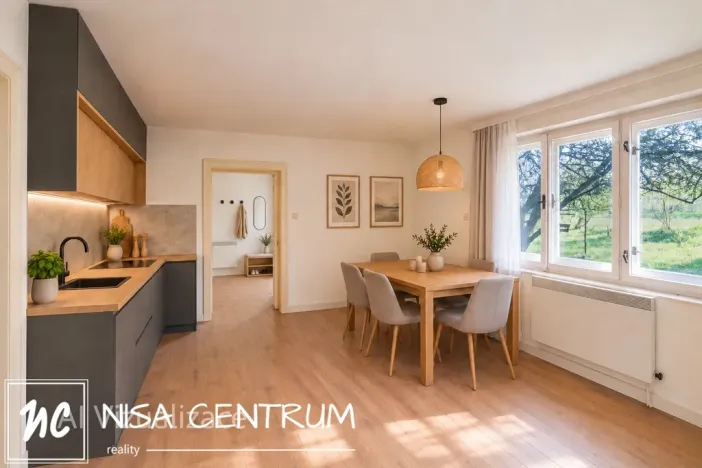 Prodej rodinného domu, Hlavice - Lesnovek, 200 m2