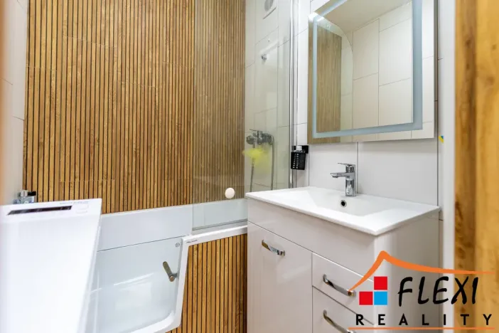 Prodej bytu 3+1, Ostrava, Mjr. Nováka, 74 m2