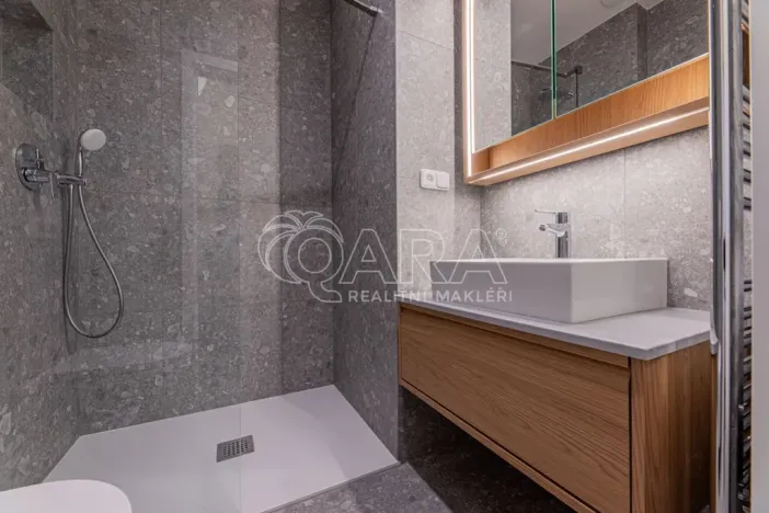 Pronájem bytu 1+kk, Praha - Žižkov, Viklefova, 34 m2
