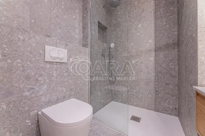 Pronájem bytu 1+kk, Praha - Žižkov, Viklefova, 34 m2