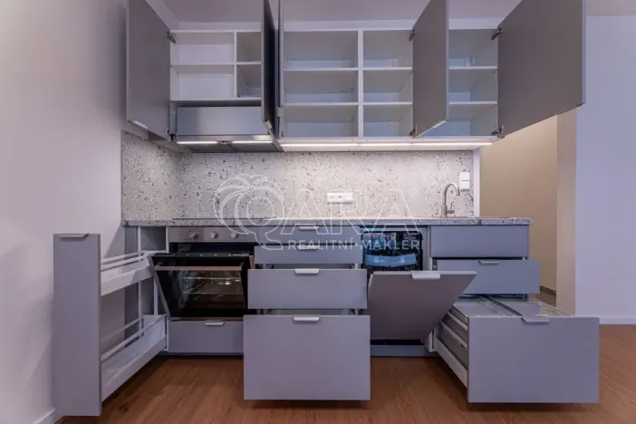 Pronájem bytu 1+kk, Praha - Žižkov, Viklefova, 34 m2