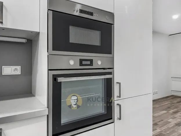 Pronájem bytu 2+kk, Neratovice, 28. října, 47 m2