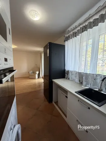 Pronájem bytu 1+1, Stochov, J. A. Komenského, 30 m2