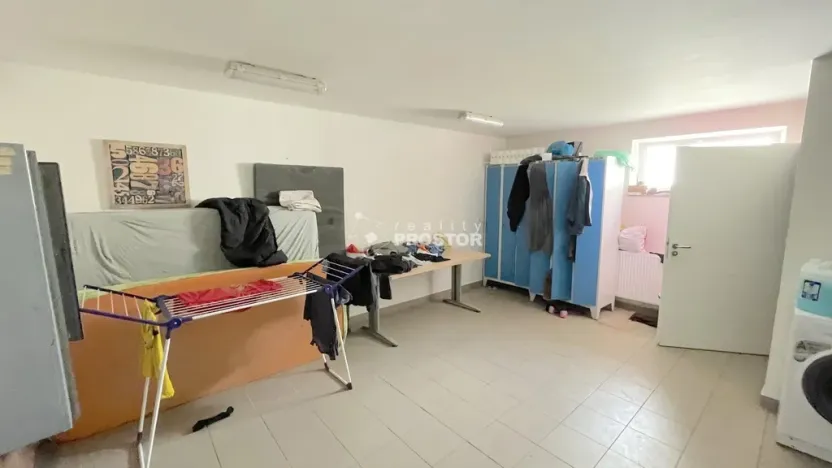 Pronájem skladu, Jirny, Tovární, 1100 m2