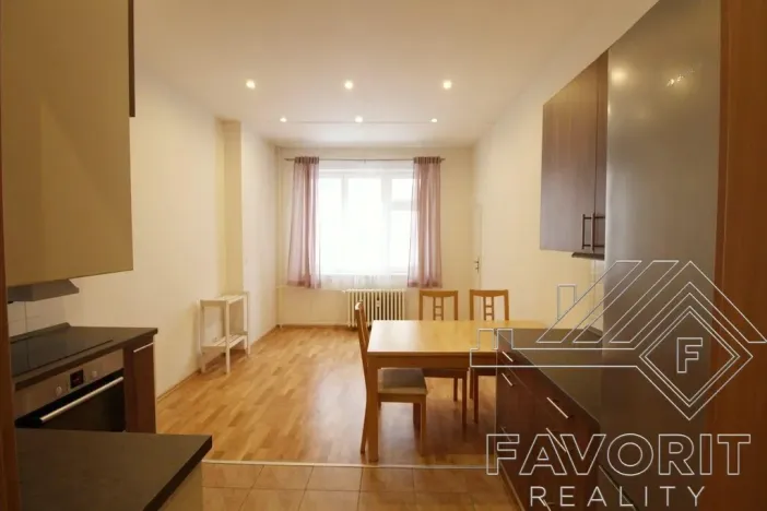 Prodej bytu 2+kk, Praha - Karlín, Křižíkova, 49 m2