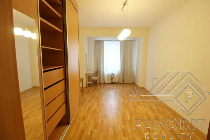 Prodej bytu 2+kk, Praha - Karlín, Křižíkova, 49 m2