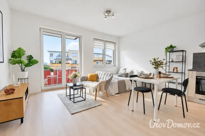 Prodej bytu 1+kk, Praha - Kyje, Sicherova, 33 m2