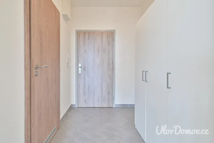 Prodej bytu 1+kk, Praha - Kyje, Sicherova, 33 m2