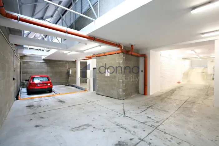 Pronájem bytu 5+kk, Praha, Laubova, 184 m2