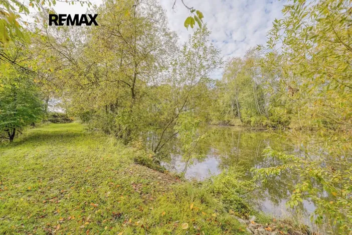 Prodej rybníku, Kožlany, 2200 m2