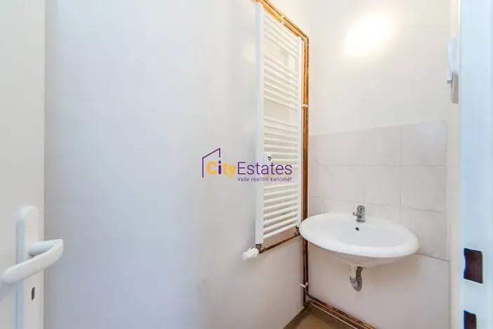 Pronájem bytu 1+1, Praha - Vršovice, Žitomírská, 40 m2