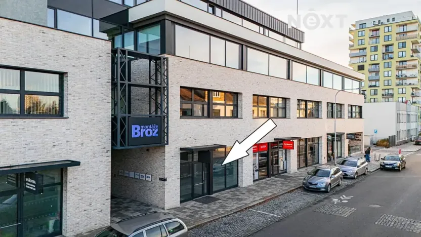 Pronájem obchodního prostoru, Pardubice, Na Spravedlnosti, 110 m2