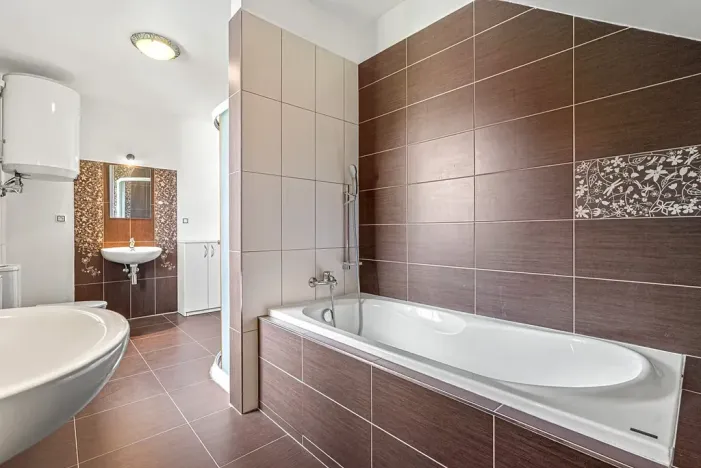 Prodej vícegeneračního domu, Libějice, 209 m2