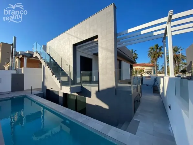 Prodej rodinného domu, Torrevieja, Alicante, Španělsko, 310 m2