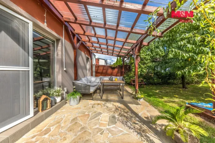 Prodej rodinného domu, Polerady, 96 m2