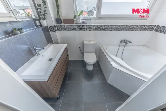 Prodej rodinného domu, Polerady, 96 m2