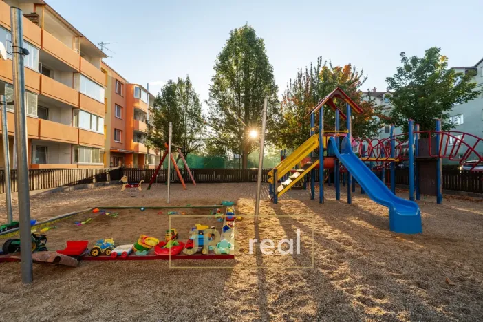 Prodej bytu 3+1, Hustopeče, 74 m2