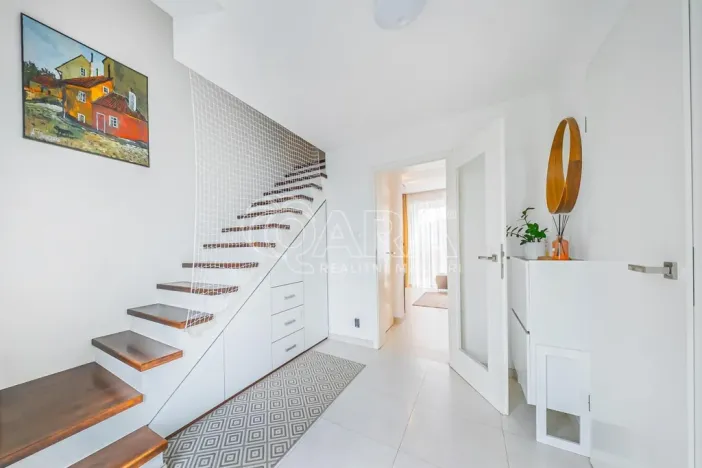 Prodej rodinného domu, Hřebeč, Opletalova, 104 m2
