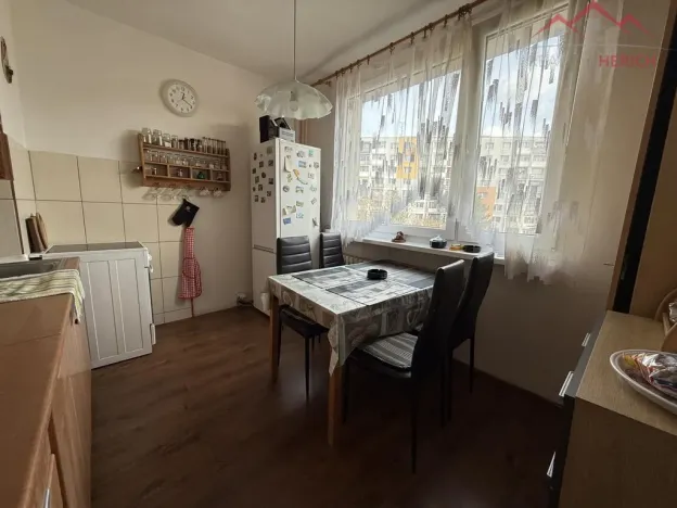 Prodej bytu 2+1, Chomutov, Dřínovská, 62 m2