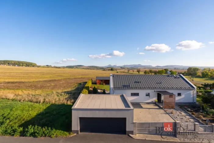 Prodej bytu 1+1, Zabrušany - Všechlapy, 42 m2