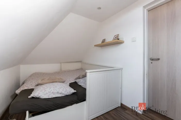 Prodej bytu 1+1, Zabrušany - Všechlapy, 42 m2