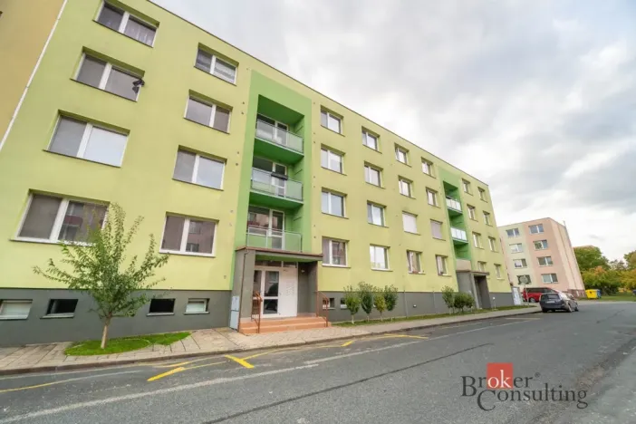 Prodej bytu 2+1, Hrušovany u Brna, Sídliště, 54 m2