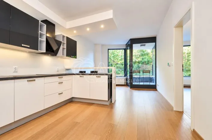 Prodej bytu 2+kk, Praha - Michle, Nuselská, 59 m2