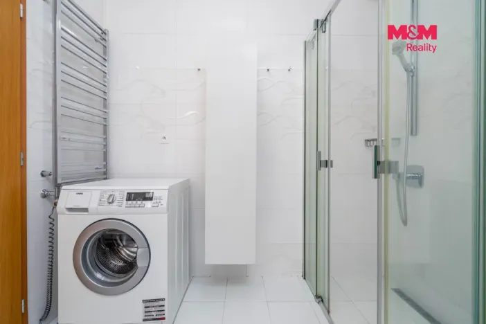 Prodej bytu 2+kk, Praha - Kyje, Sicherova, 64 m2