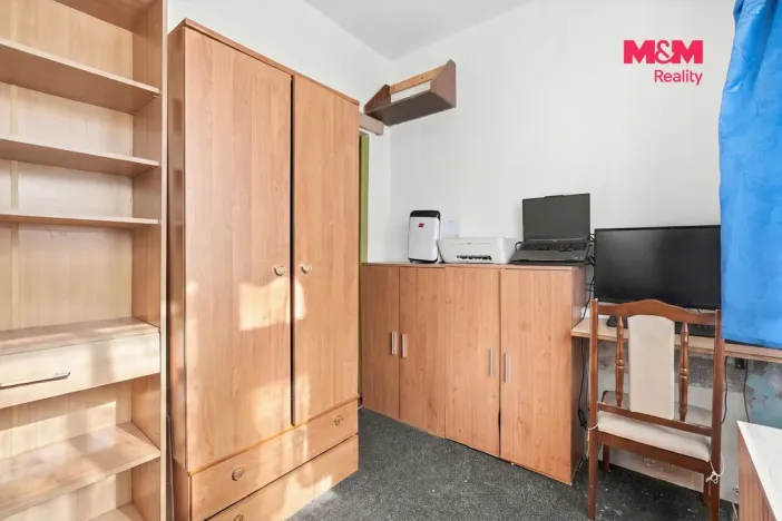 Prodej bytu 3+1, Kostelec nad Labem, Neratovická, 61 m2