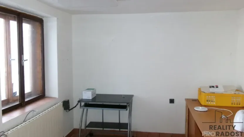 Pronájem výrobních prostor, Střelice, 120 m2