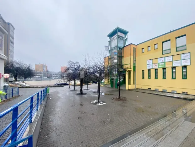 Pronájem obchodního prostoru, Praha, Mochovská, 70 m2