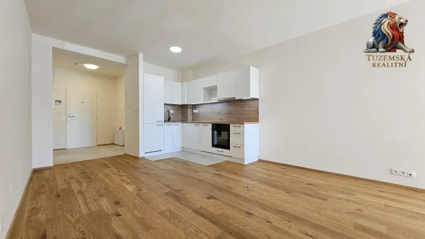 Prodej bytu 1+kk, Bystřice nad Pernštejnem, Masarykovo náměstí, 40 m2