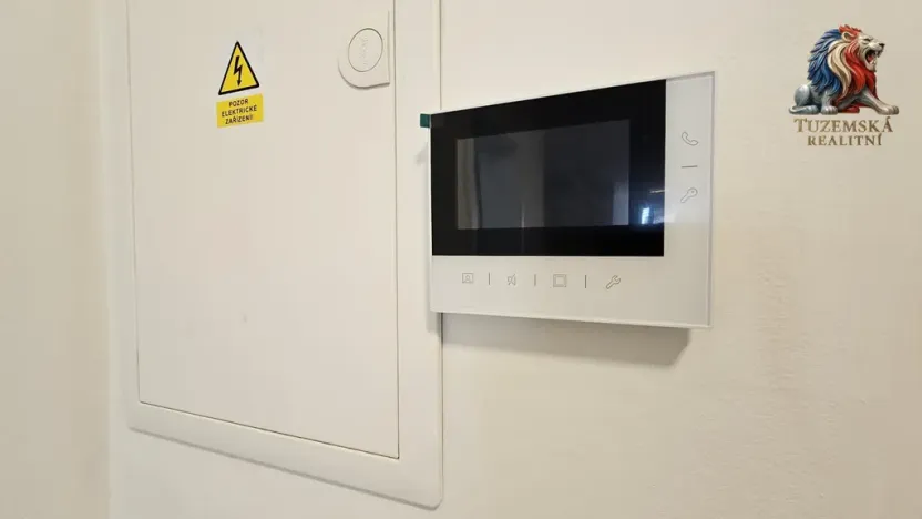 Prodej bytu 1+kk, Bystřice nad Pernštejnem, Masarykovo náměstí, 40 m2