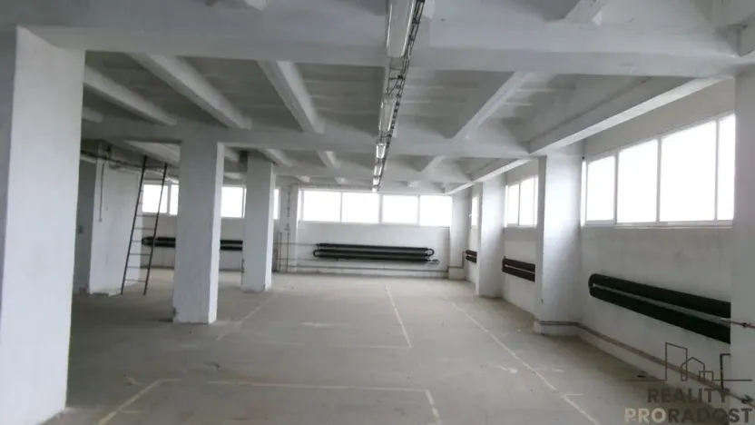 Pronájem skladu, Brno - Štýřice, 800 m2