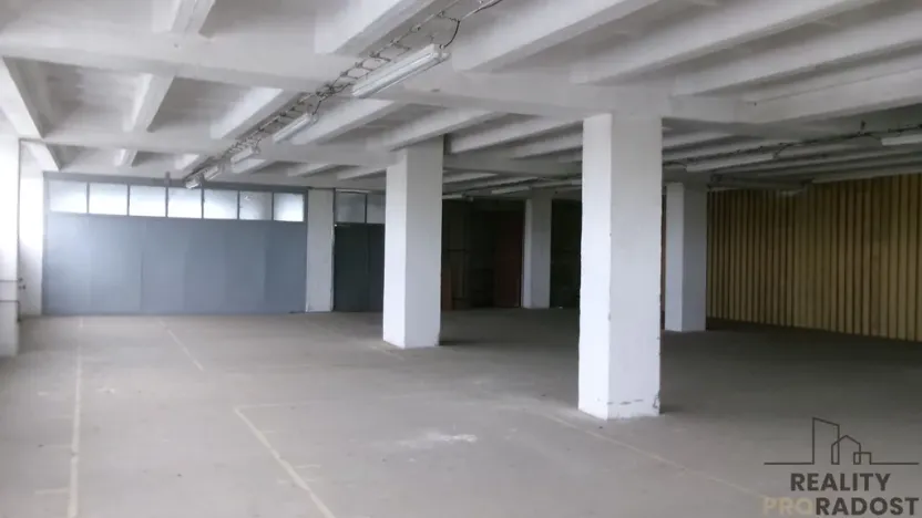 Pronájem skladu, Brno - Štýřice, 800 m2