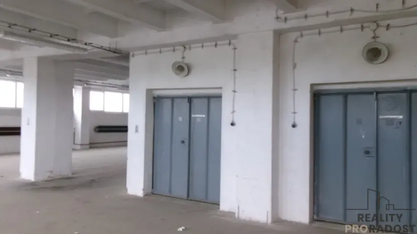 Pronájem skladu, Brno - Štýřice, 800 m2