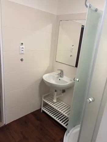 Pronájem bytu 1+kk, Brno, Mojmírovo náměstí, 35 m2