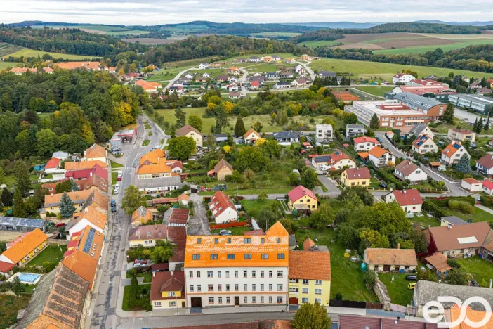 Prodej bytu 2+kk, Neveklov, Pod Radnicí, 56 m2