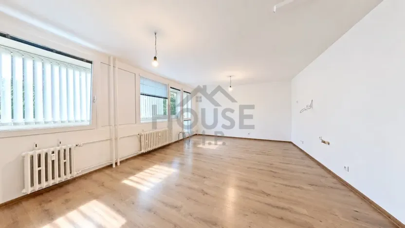 Prodej bytu 3+kk, Praha, Cvikovská, 73 m2