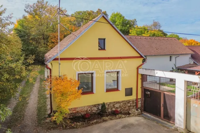 Prodej rodinného domu, Jinín, 245 m2
