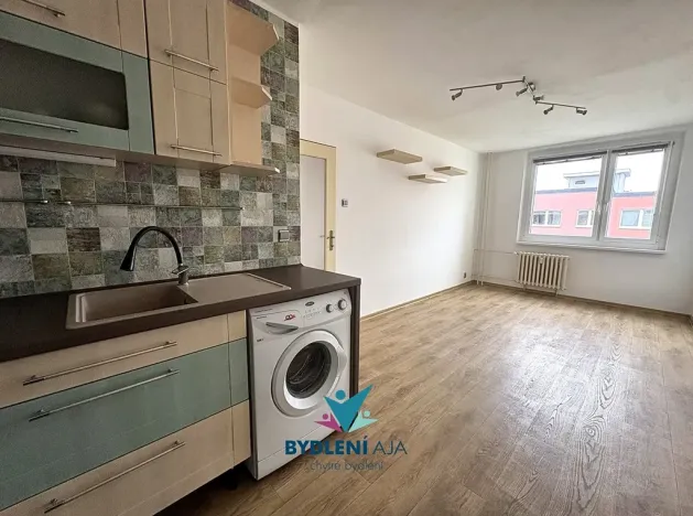 Pronájem bytu 2+kk, Teplice, V závětří, 41 m2