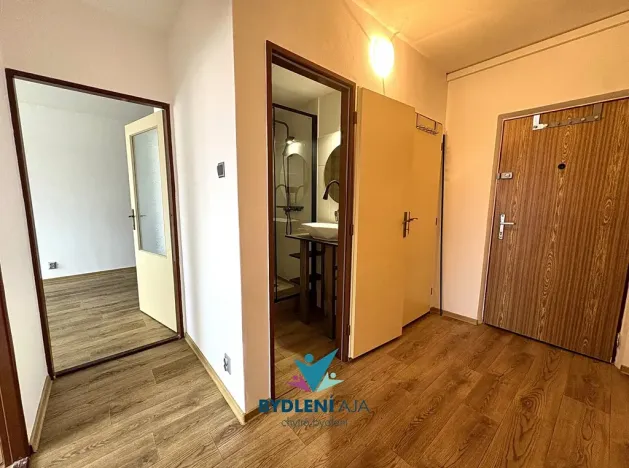 Pronájem bytu 2+kk, Teplice, V závětří, 41 m2